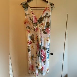 Women’s Floral/white MIDI Dress